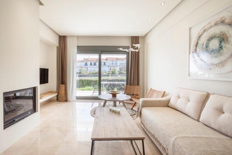 Hanioti Suite Maisonette In Front Of The Sea Exterior foto