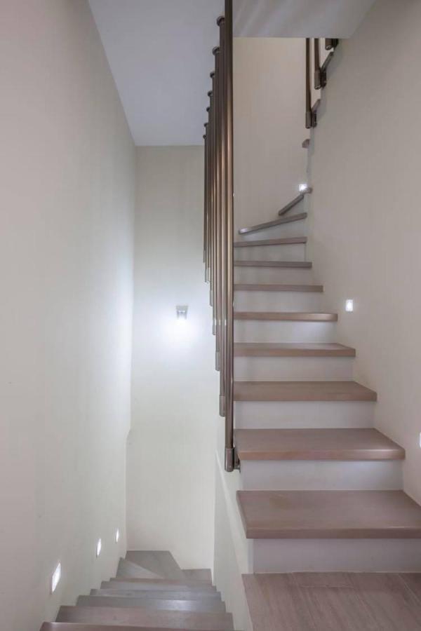 Hanioti Suite Maisonette In Front Of The Sea Exterior foto